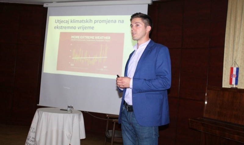 Nikola Vikić-Topić održao zanimljivo predavanje o vremenu i vremenima koja dolaze