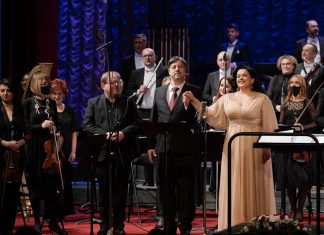 Napretkov svečani božićni koncert oduševio publiku u Narodnom pozorištu Sarajevo