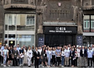 U Zagrebu potpisivanje ugovora o dodjeli stipendija i potpora Središnje uprave HKD Napredak za akademsku 2021./22. godinu