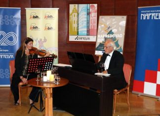 Šarmantna glazbena večer uz Secret Castle duo