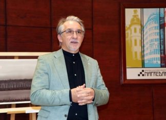 U Napretku otvorena izložba „Album mentalnih fotografija“akademskog slikara i profesora Siniše Reberskog