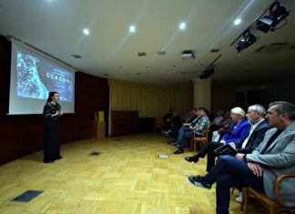 U Zagrebu otvorena izložba fotografija i poezije „GLASOVI“
